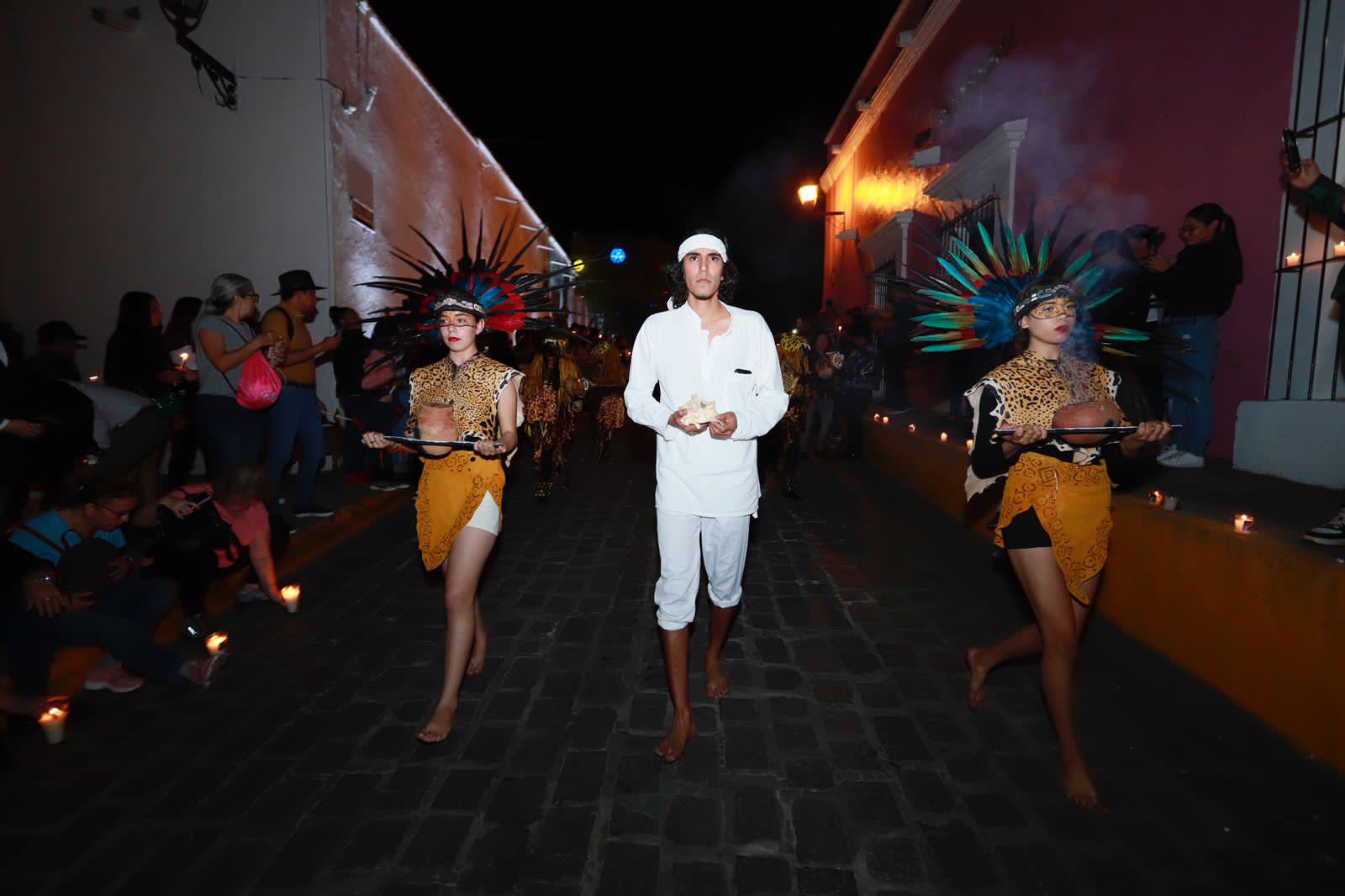 $!Cosalá reúne a miles en la Fiesta de las Velas en honor la Virgen de Guadalupe