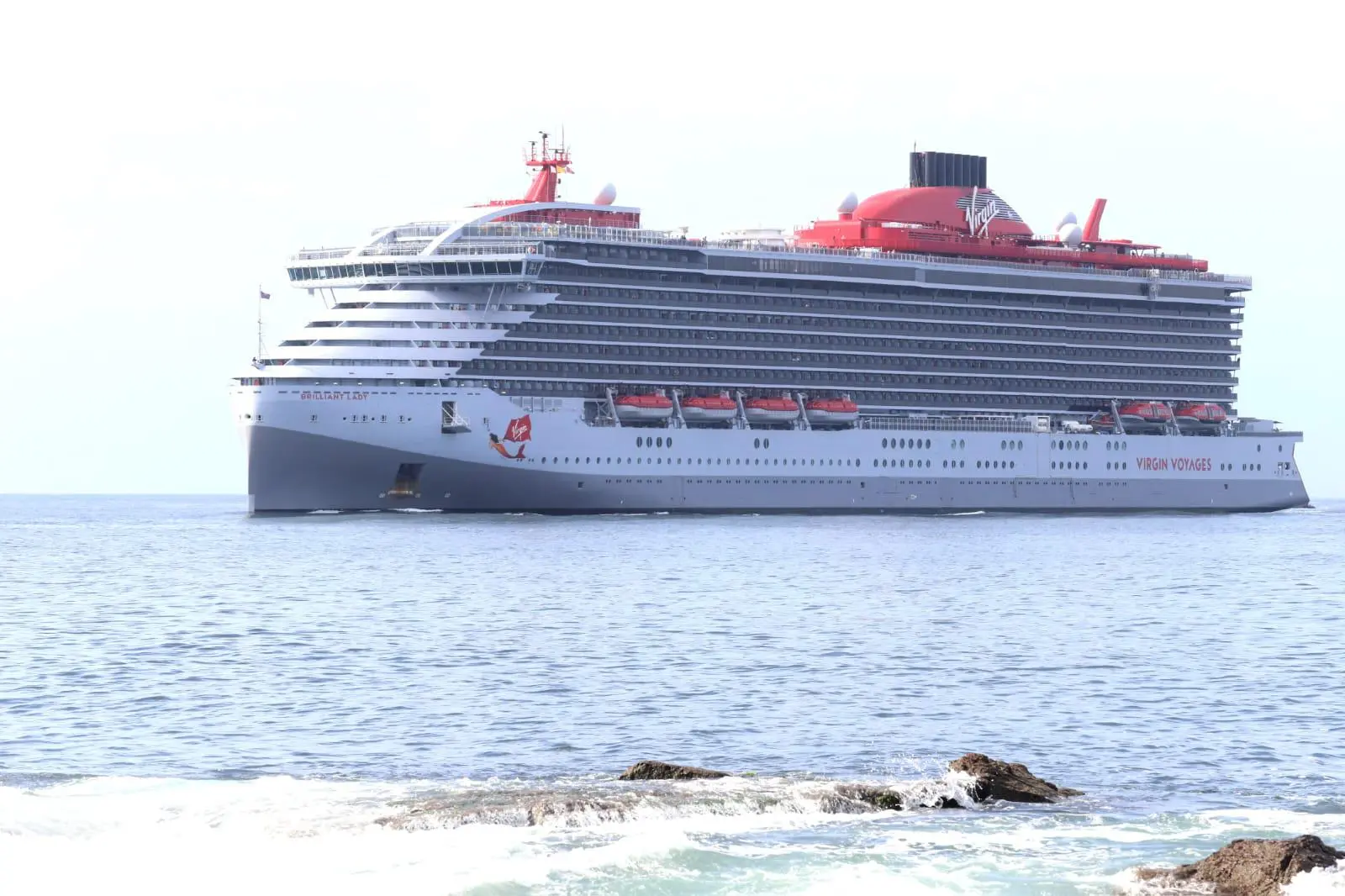 $!Recibe Mazatlán a los cruceros Emerald Princess y Brilliant Lady