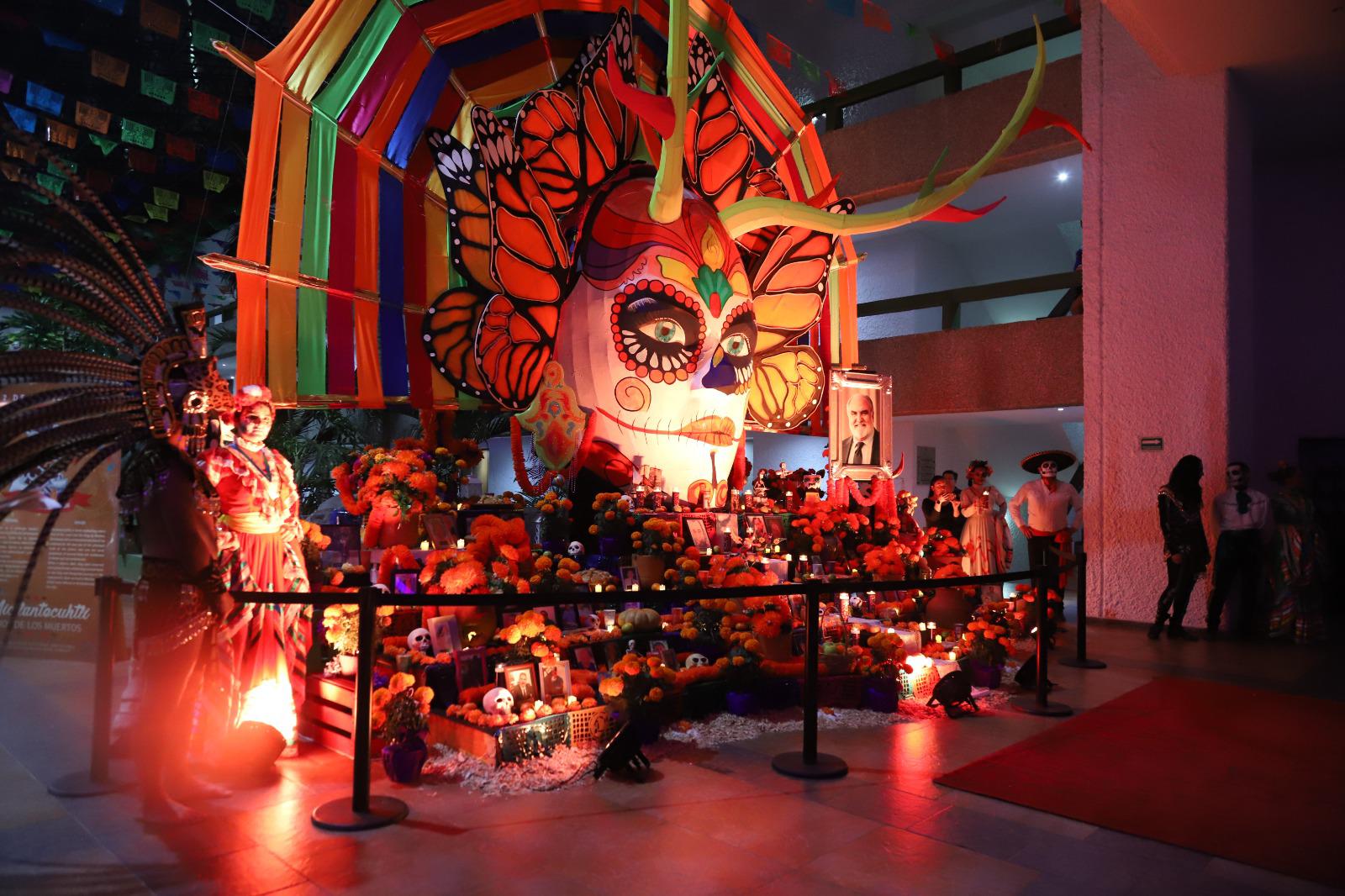 $!El altar permanecerá en exhibición durante 15 días.