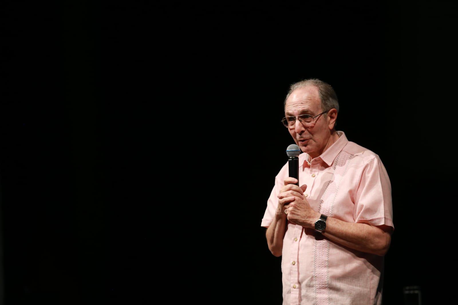 $!Gordon Campbell expresó unas palabras de bienvenida a los presentes.