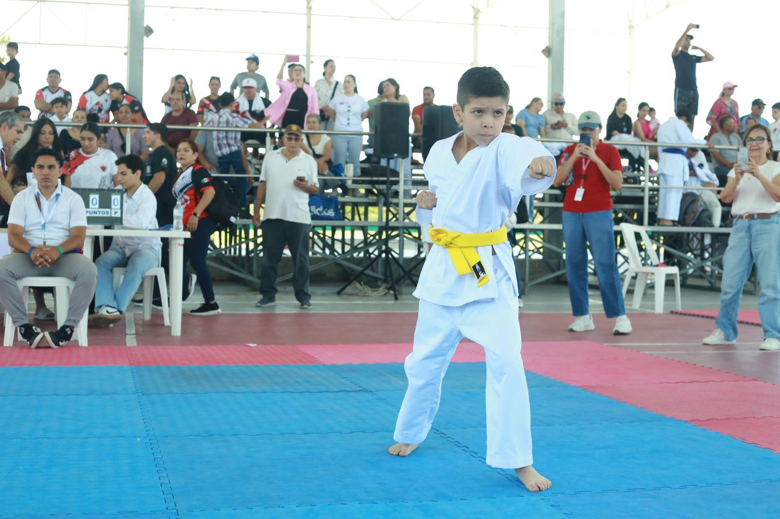 $!Los pequeños karatecas brillan en la Copa Noroeste 2026
