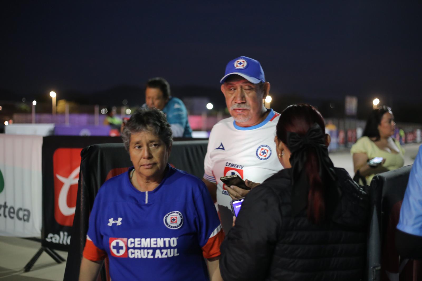 $!La hinchada se hace presente para el choque entre Mazatlán y Cruz Azul
