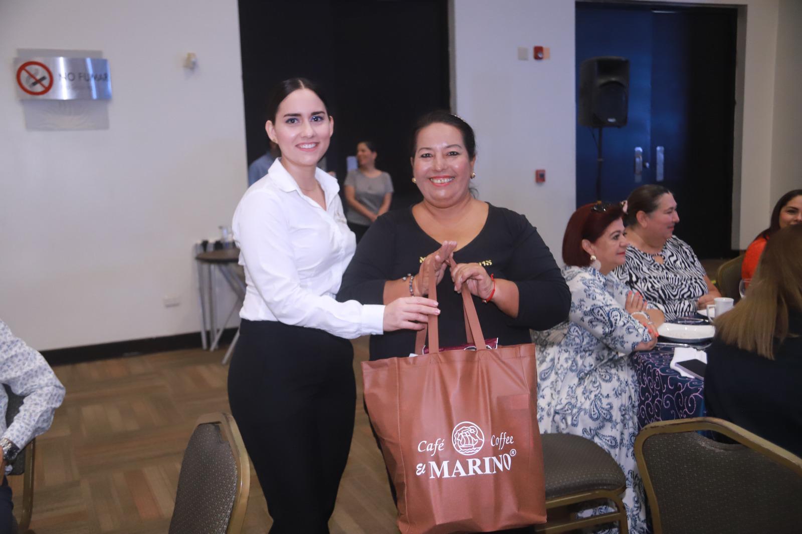 $!Jennifer Aceves y Alma Rodríguez.