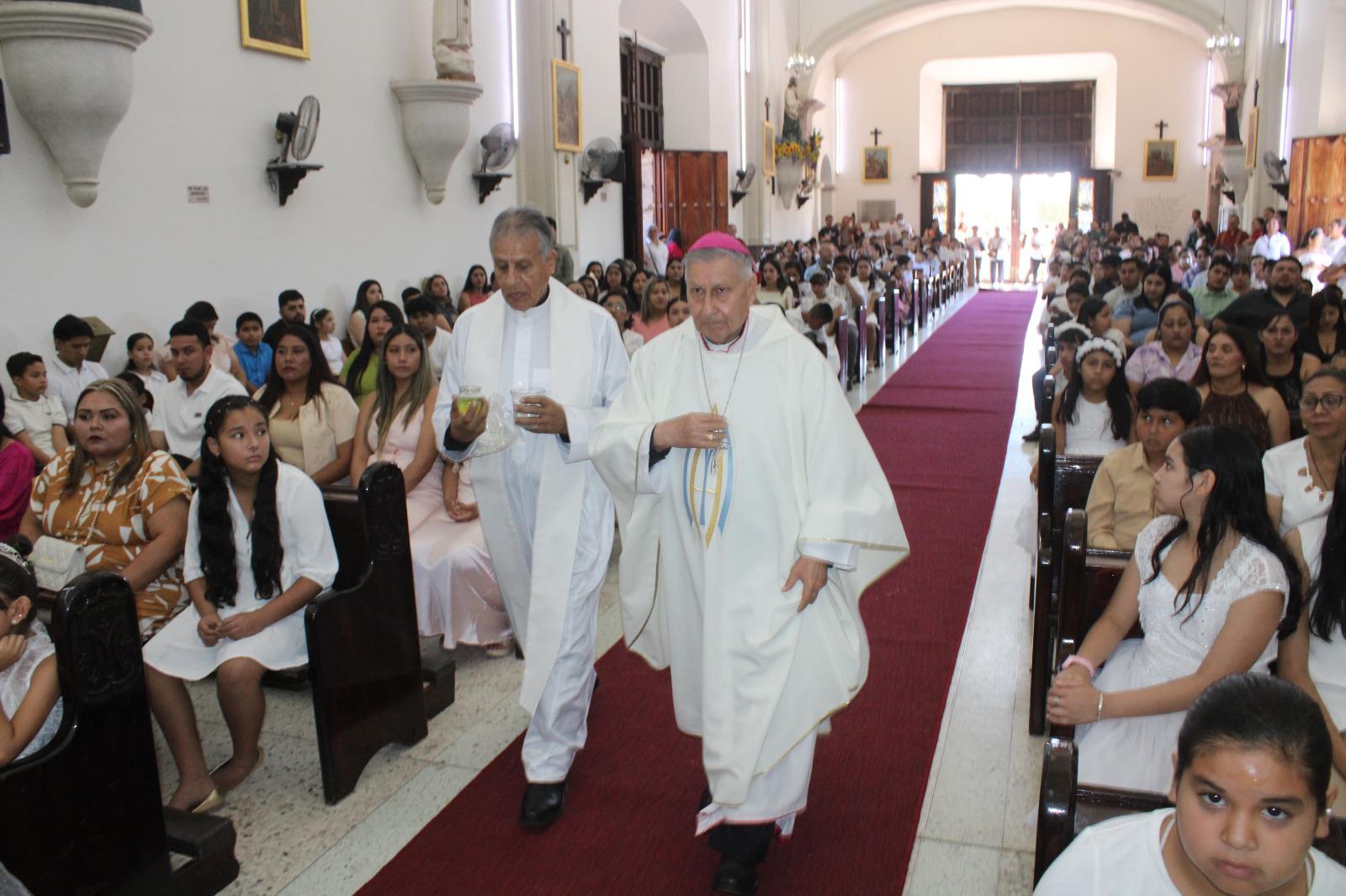 $!Obispo de Mazatlán llama en Rosario a un ayuno de respeto y misericordia durante la Cuaresma