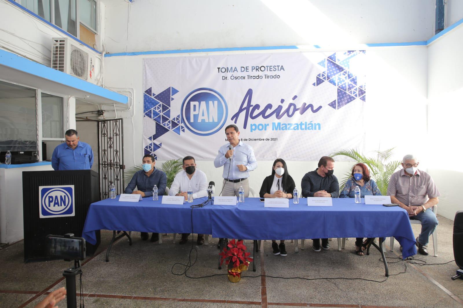 $!Asume Óscar Tirado presidencia del PAN en Mazatlán