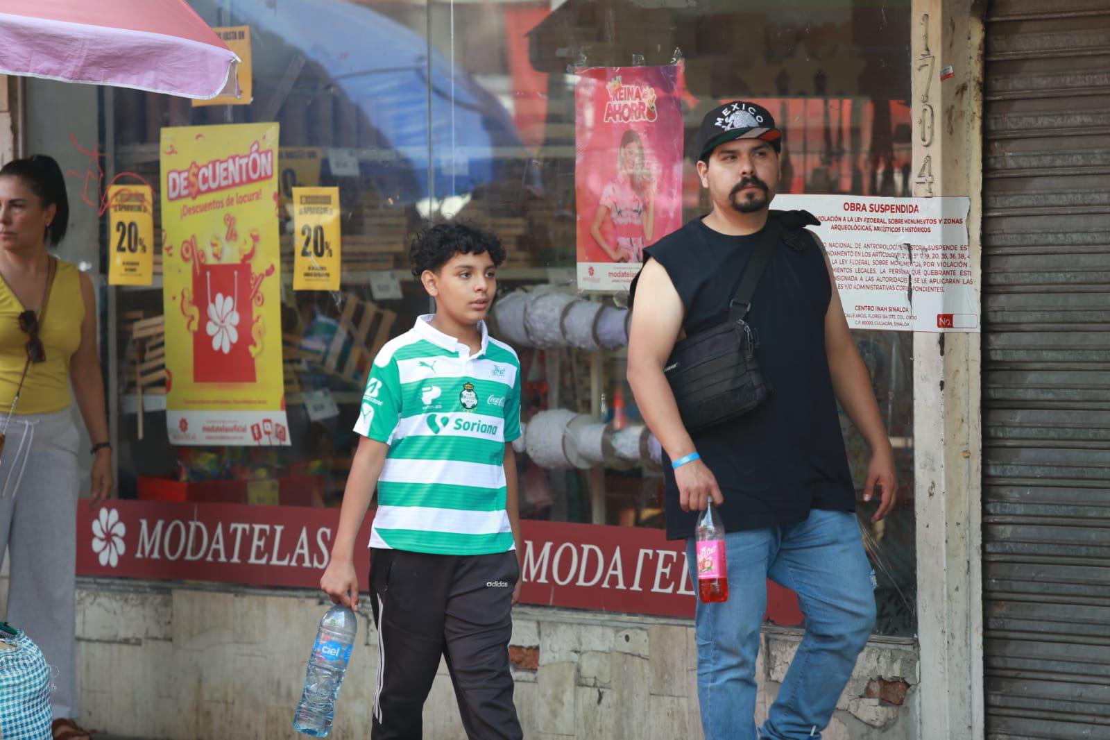 $!Registra Mazatlán un viernes con gran afluencia de turistas nacionales y extranjeros
