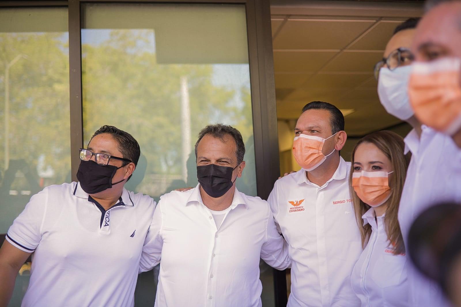 $!Martín Heredia es registrado como candidato a la Alcaldía de Mazatlán por el Partido Movimiento Ciudadano