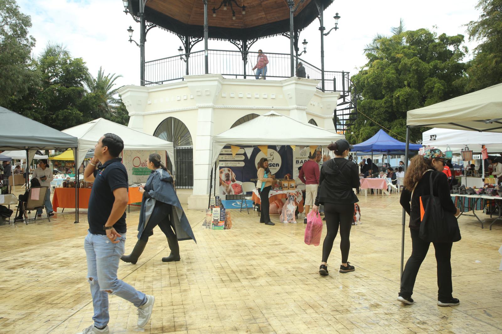 $!Mercado Orgánico realiza degustación de bebidas saludables hechas a base de frutos y colágeno marino