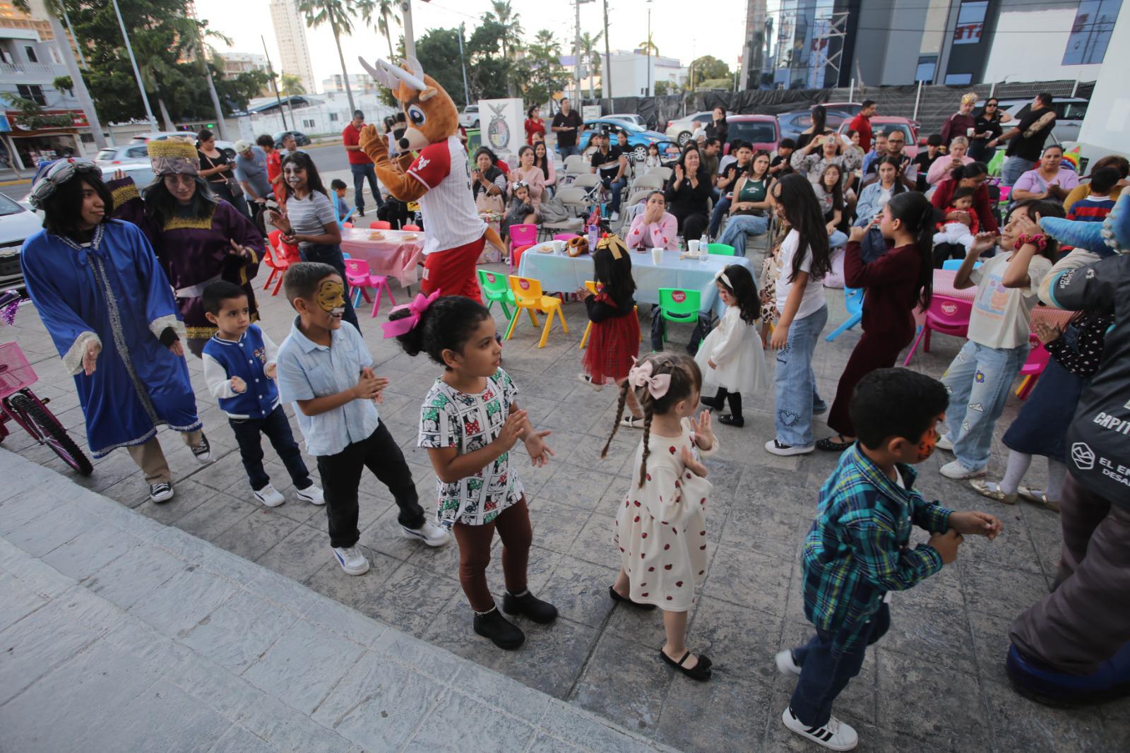 $!Ilusión, regalos y esperanza marcan la edición 33 de la campaña ‘Sé Un Rey Mago’ en Mazatlán