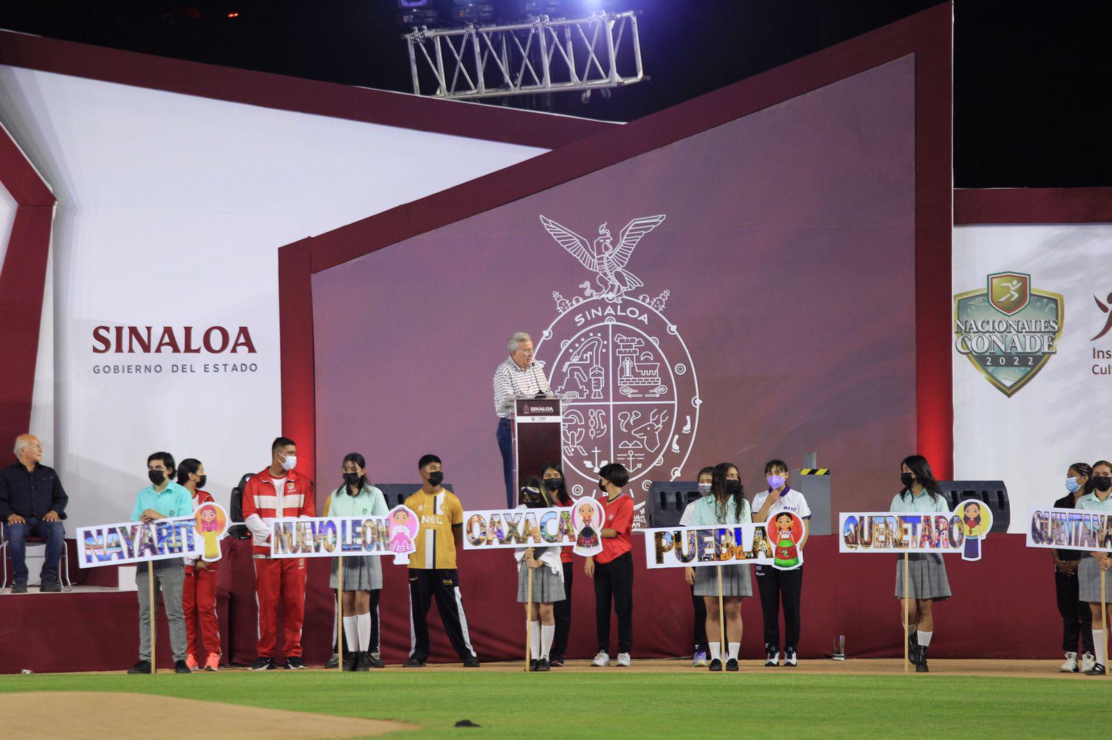 $!Con baile, carnaval y pirotecnia inauguran Juegos Nacionales Conade en Sinaloa