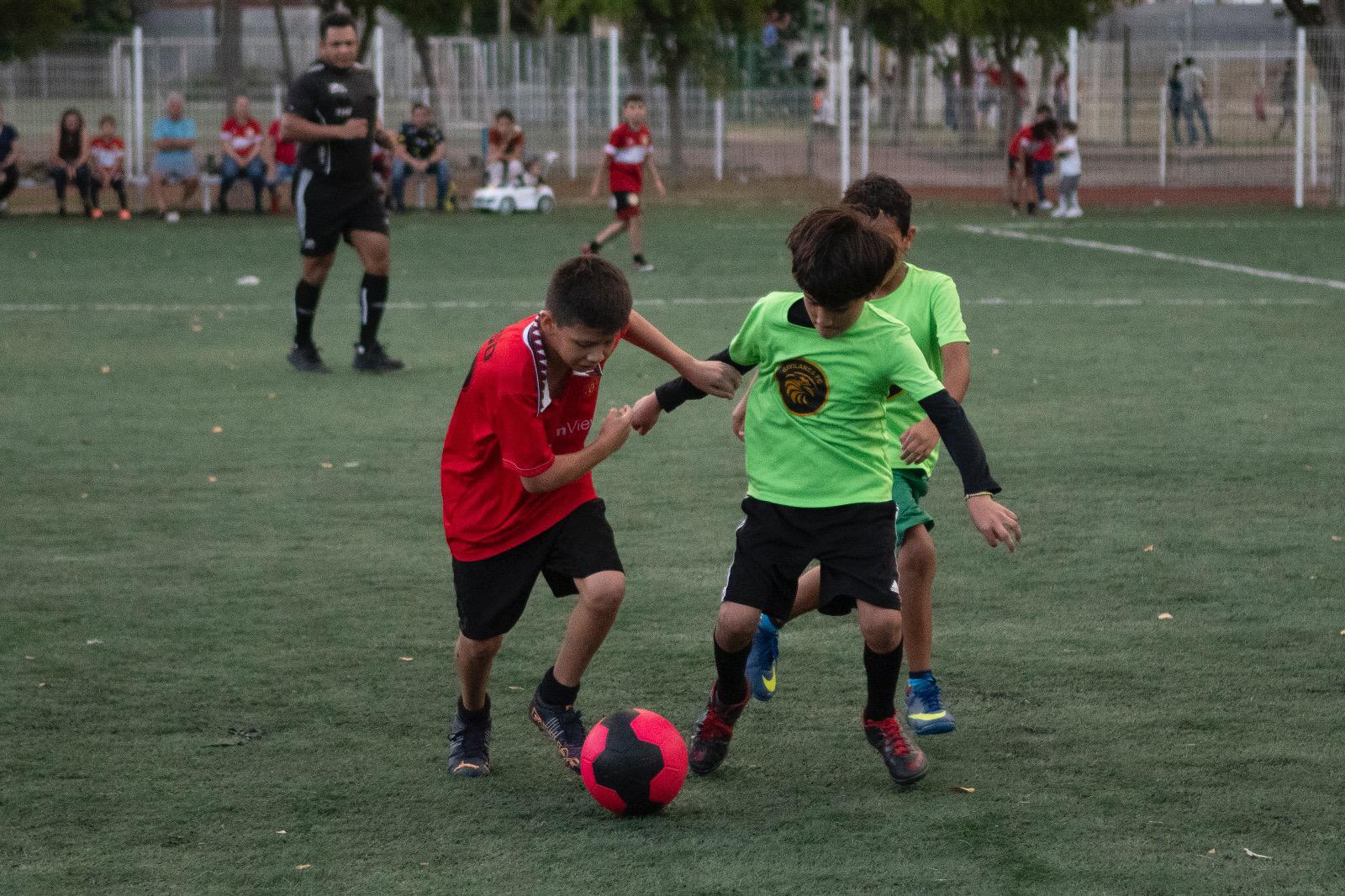 $!Surgen campeones del primer Torneo Popular de Futbol Infantil por 492 aniversario de Culiacán
