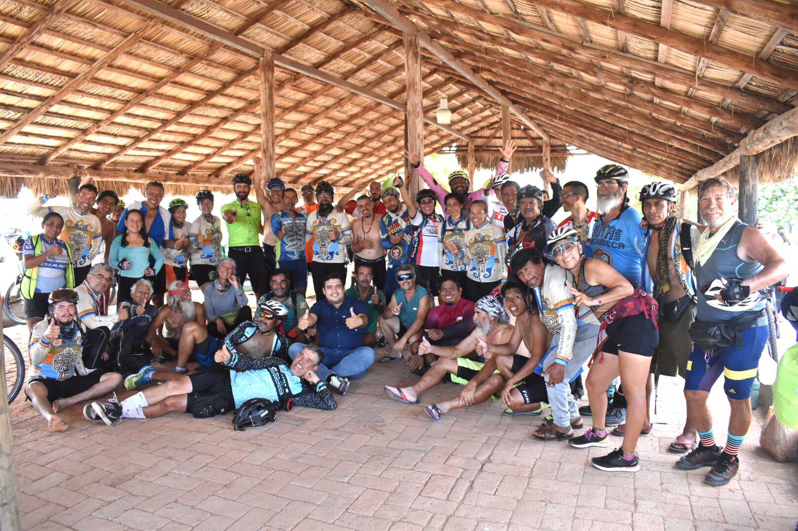 $!Llegan ciclistas de la Ruta Chichimeca a Celestino Gazca, en Elota