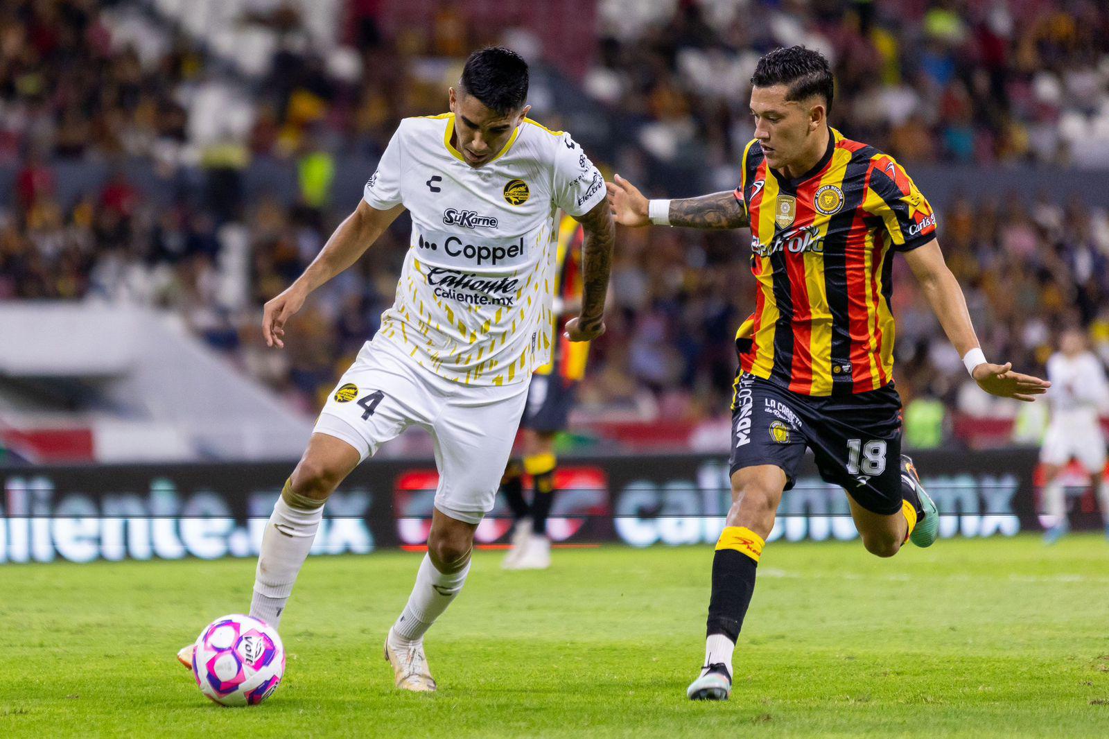 $!Dorados de Sinaloa es vencido por la UdeG en el estreno de Francisco Ramírez