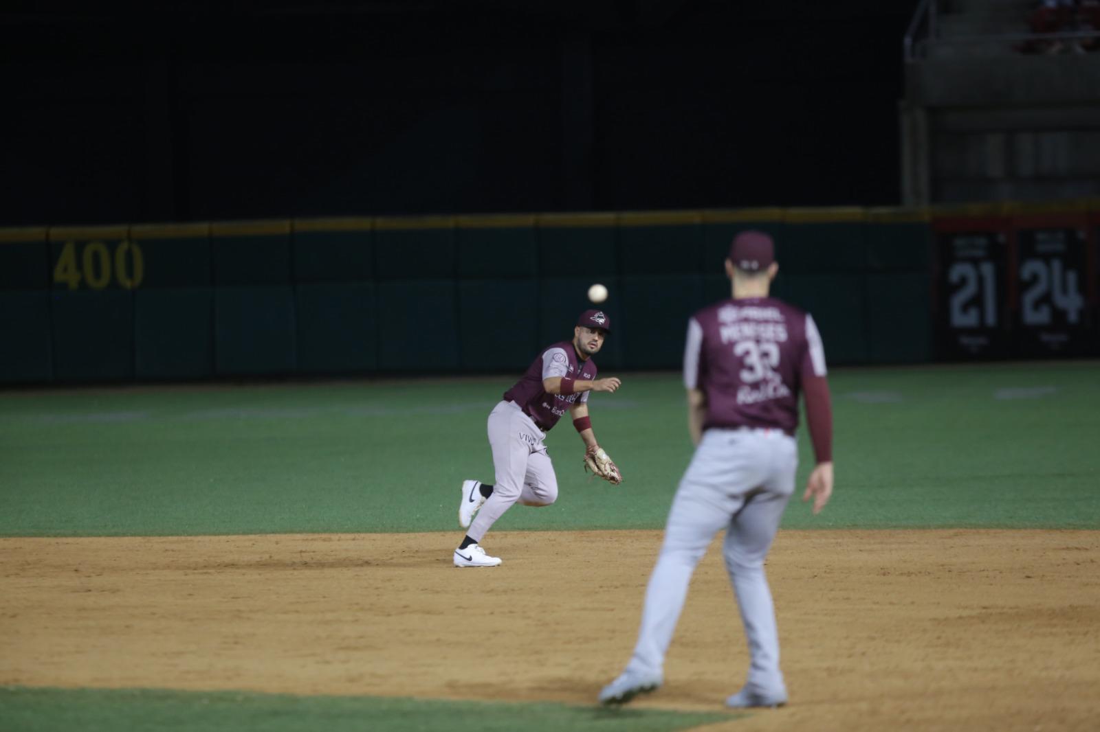 $!Tomateros silencian al Teodoro Mariscal al vencer a Venados