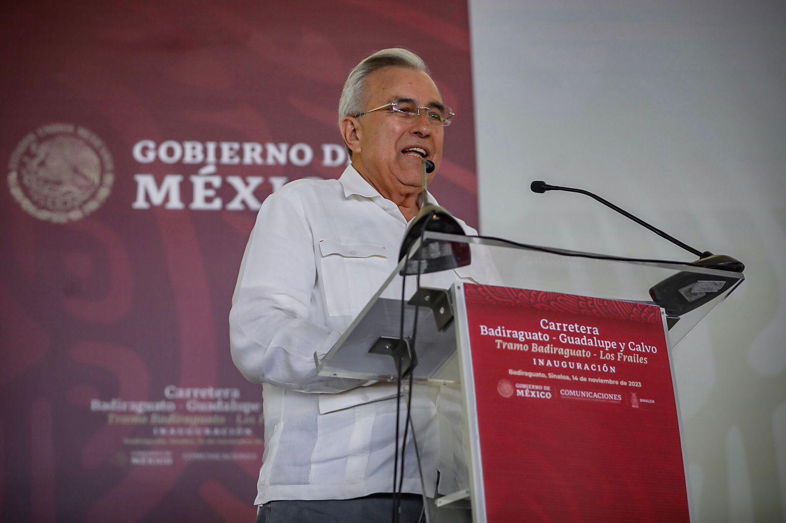 $!Viene bien ‘relevo generacional’, asegura AMLO en Badiraguato; arenga hablando de pensiones