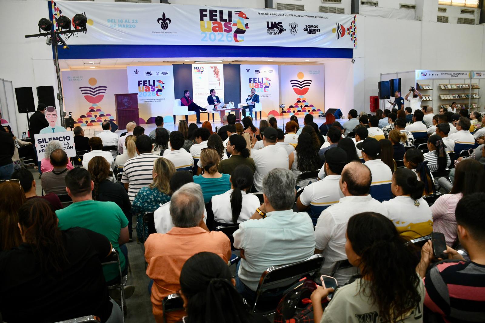 $!Estudiantes de la UAS acudieron a la presentación realizada en el marco de la FeliUAS.
