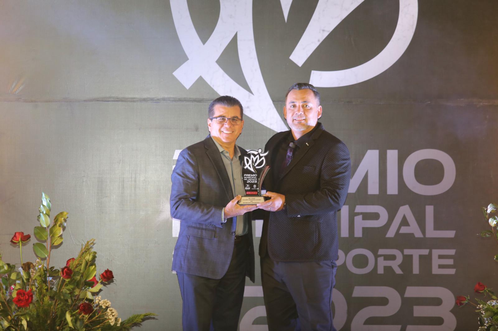 $!Marco Verde es de los mejores boxeadores de México: Radamés Hernández