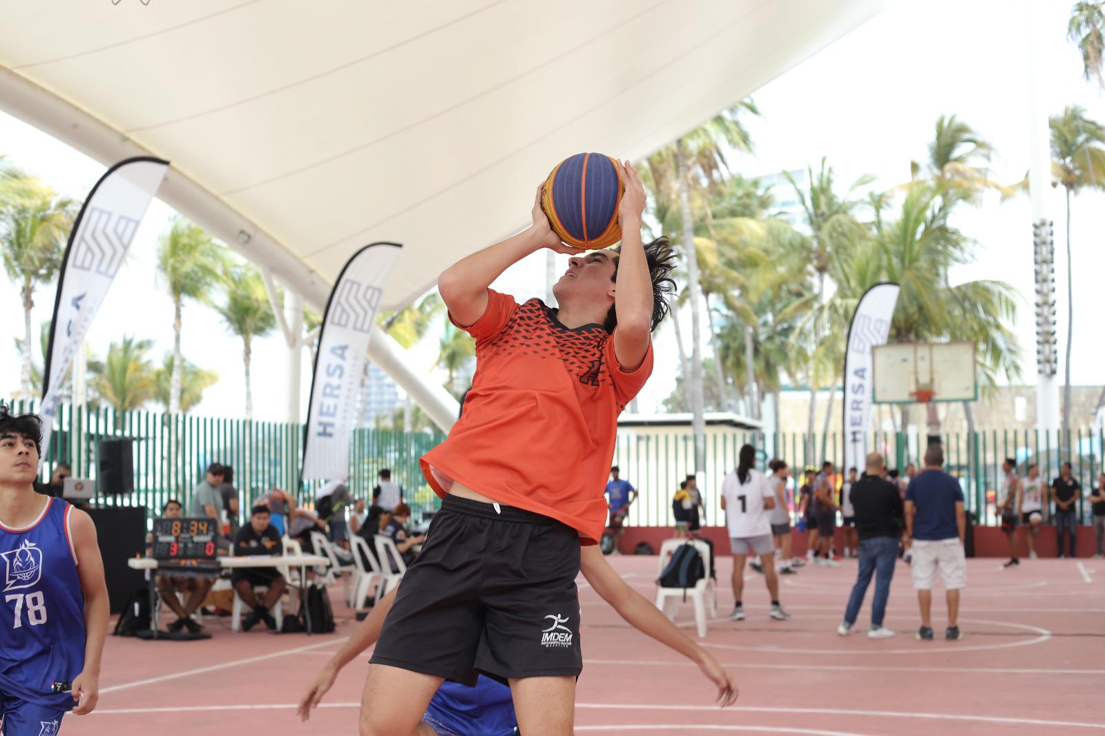 $!El Velero encabeza su categoría en Mazaranch Basketball