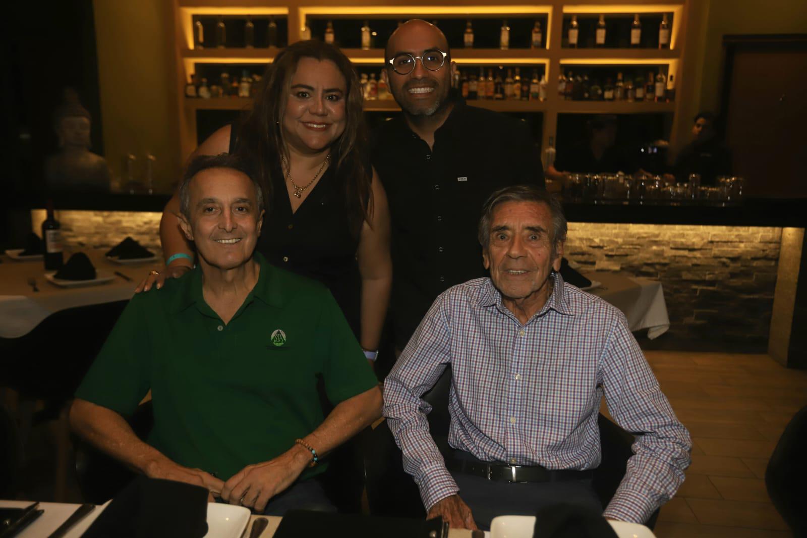 $!Lulú López Félix, Michelle Ronquillo, Ignacio Calderón y Gutberto Soto Garzón.