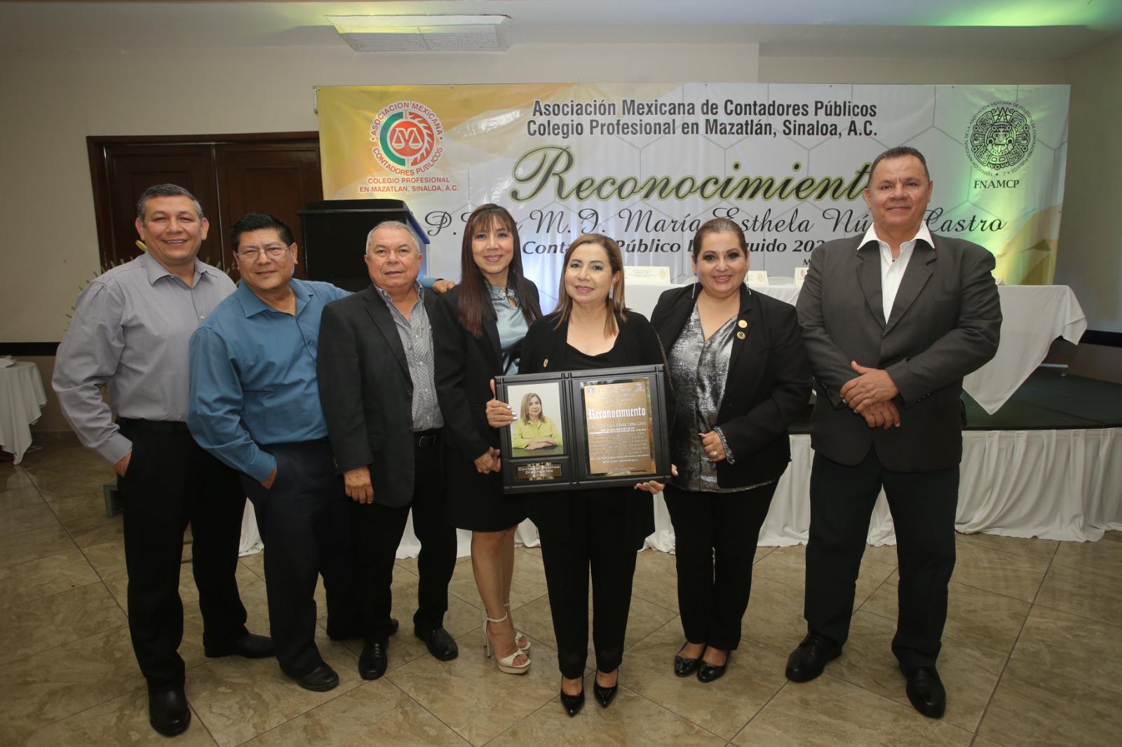 $!Juan Carlos Trujillo, Armando Partida, Jesús Eduardo Trujillo, María Teresa de Jesús De la Paz, María Esthela, Melania García y Melesio Montoya.