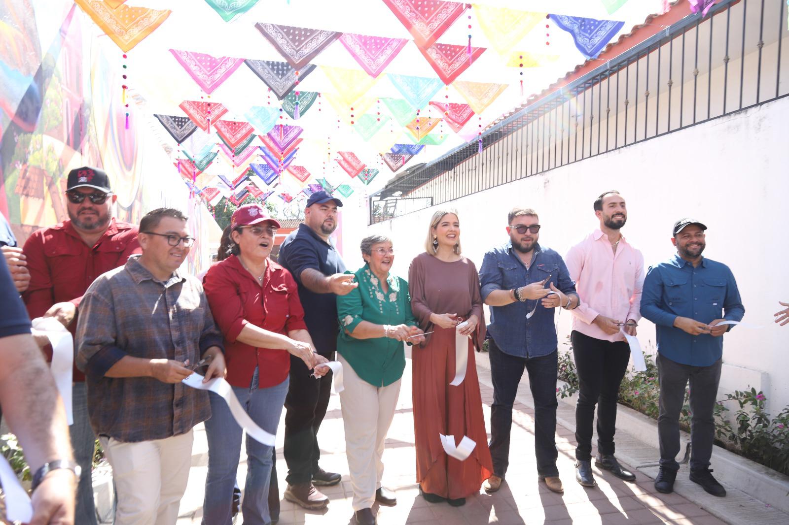$!Realizan Tianguis e inauguración de mural en el callejón Cruz Lizárraga en El Recodo bajo fuerte dispositivo de seguridad