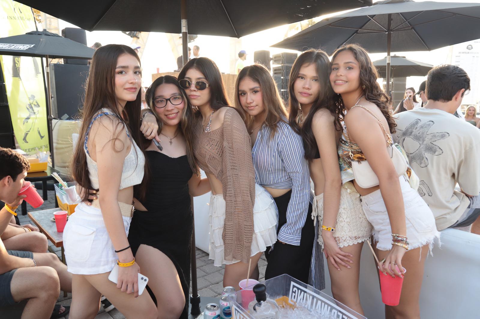 $!Ximena Ramos, Elizabeth Arreaga, Dulce Ramos, Michel Yorente, Itzel Navarro y Alicia Castro.