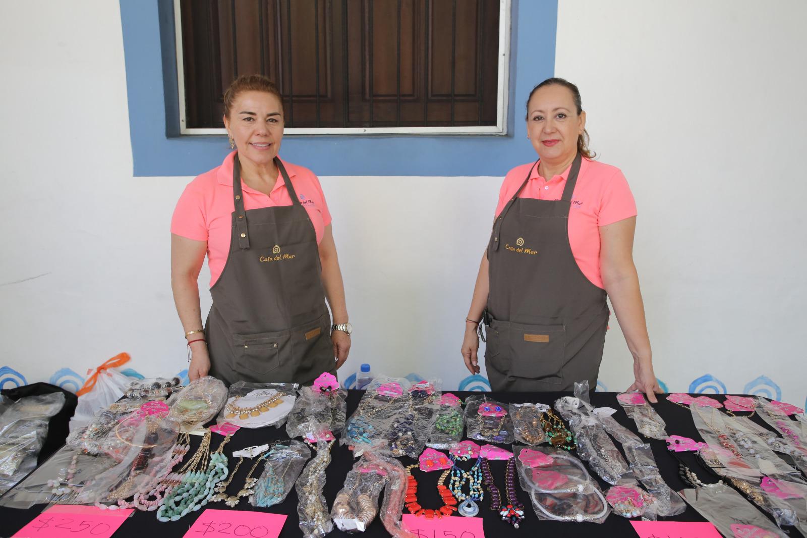 $!Apoyan a Orfanatorio Mazatlán y Asilo de Ancianos con donación de bisutería; sólo este sábado habrá bazar
