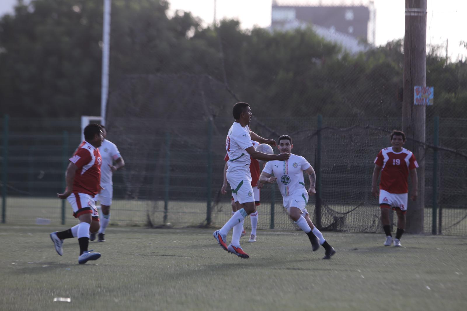 $!Elevadores Larsson dominan la Copa en Liga Superveteranos