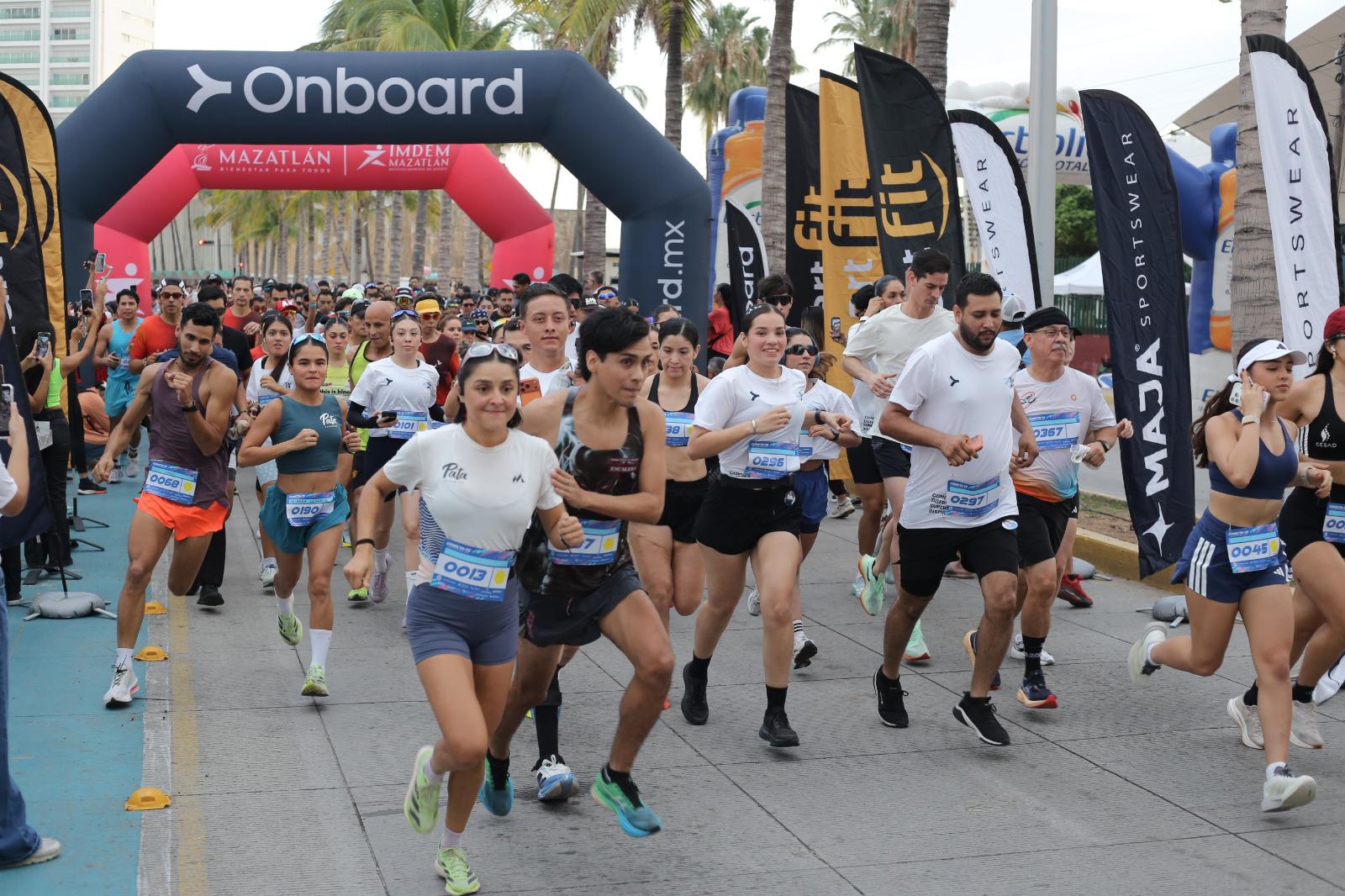 $!Hermanos Labrador dominan el asfalto en Carrera Conecta=te