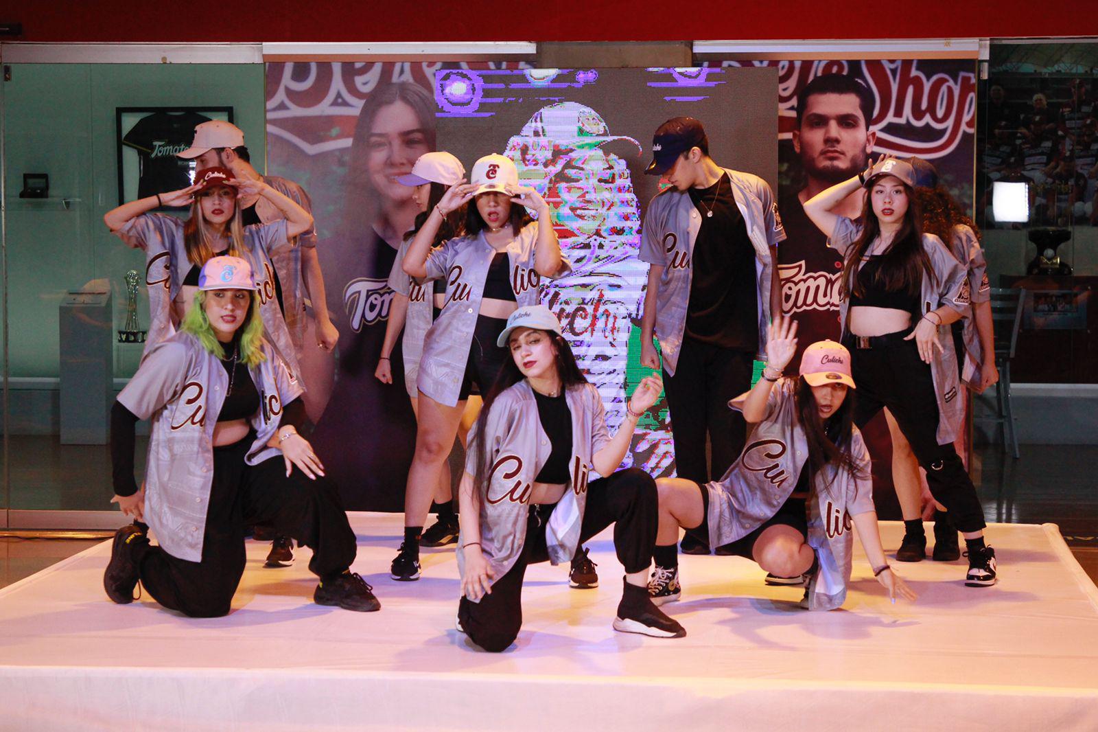 $!Presenta Tomateros de Culiacán sus nuevas gorras para la próxima temporada de beisbol