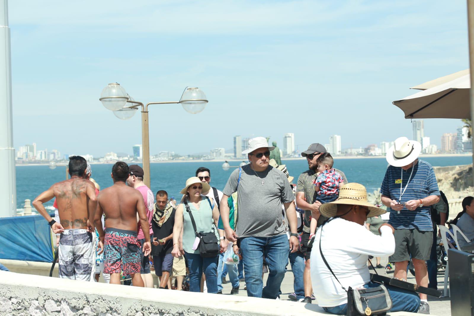 $!Disney Wonder y Discovery Princess arriban a Mazatlán