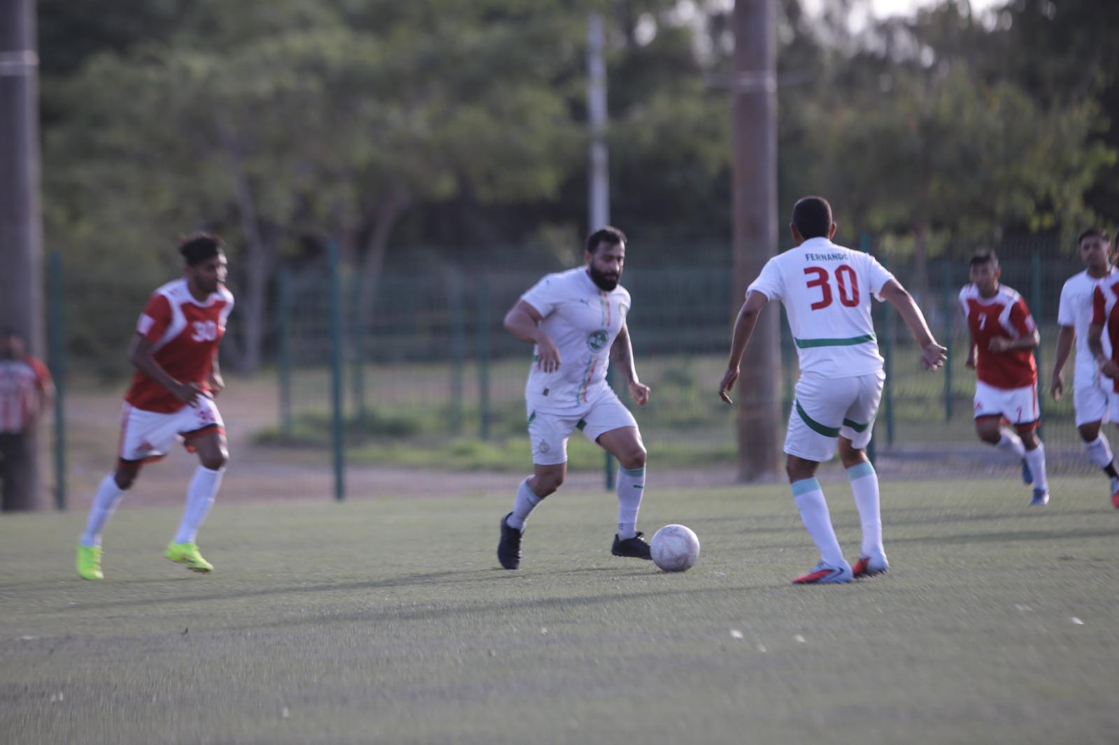 $!Elevadores Larsson dominan la Copa en Liga Superveteranos