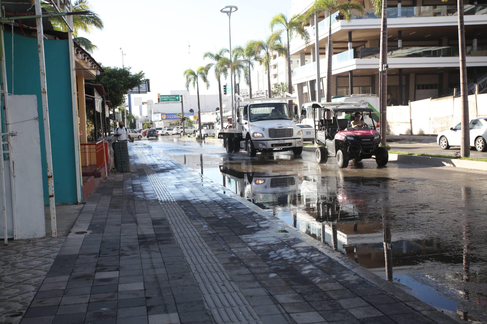 $!La Zona Dorada de Mazatlán recobra su esplendor tras el paso de ‘Pamela’