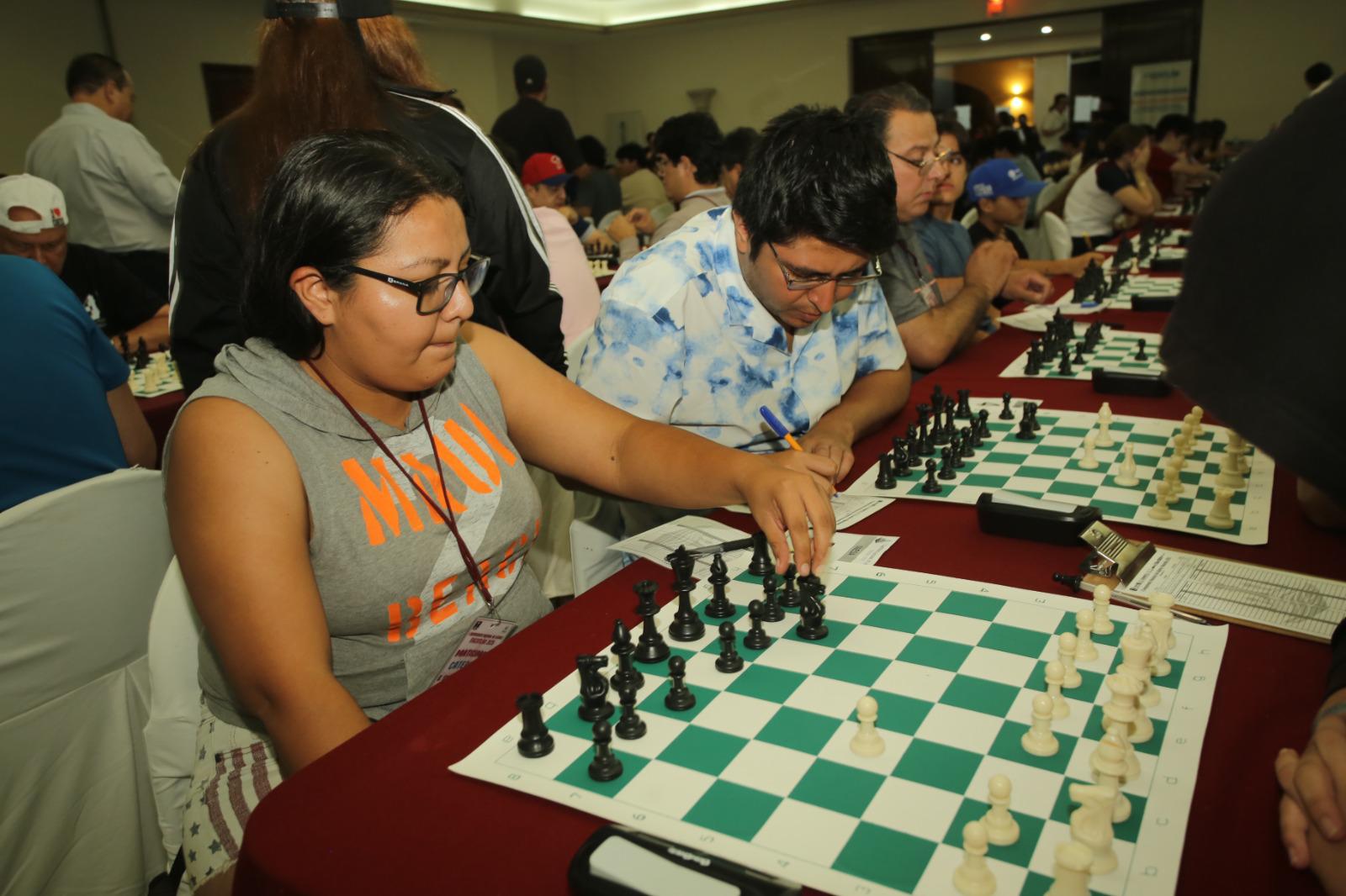 $!Fuerte competencia se vive en Nacional de Ajedrez Mazatlán