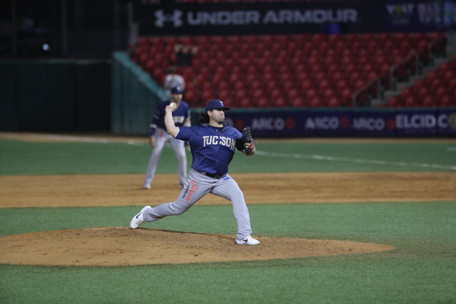 $!Venados le pega a Tucson con José Luis Urquidy y Andrés Álvarez como protagonistas