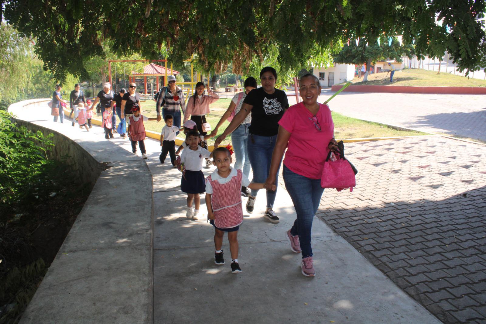 $!Alumnos del kinder Jean Piaget disfrutan de un paseo educativo en la laguna del Iguanero, en El Rosario