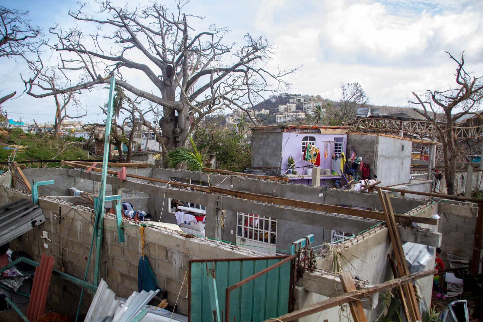 $!Puerto Marqués, destruido y desolado por huracán Otis