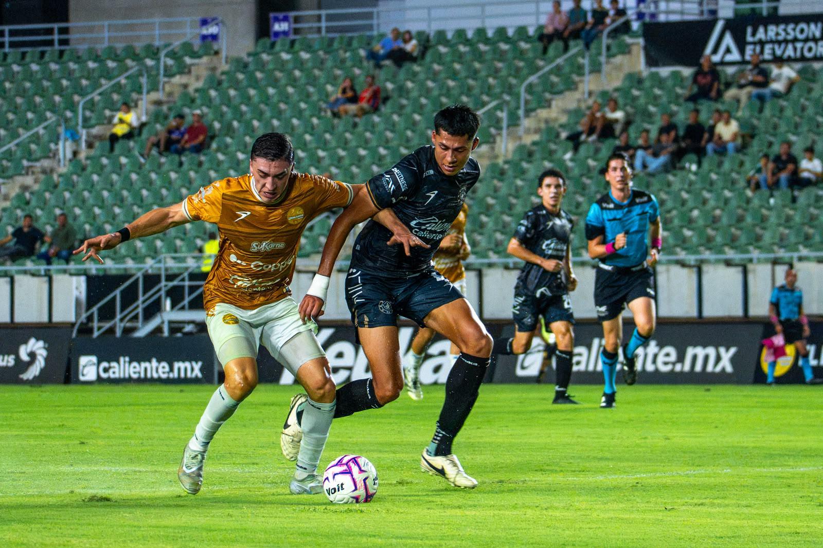 $!Dorados ve esfumar la posibilidad de liguilla al ser goleado en casa por Piratas FC
