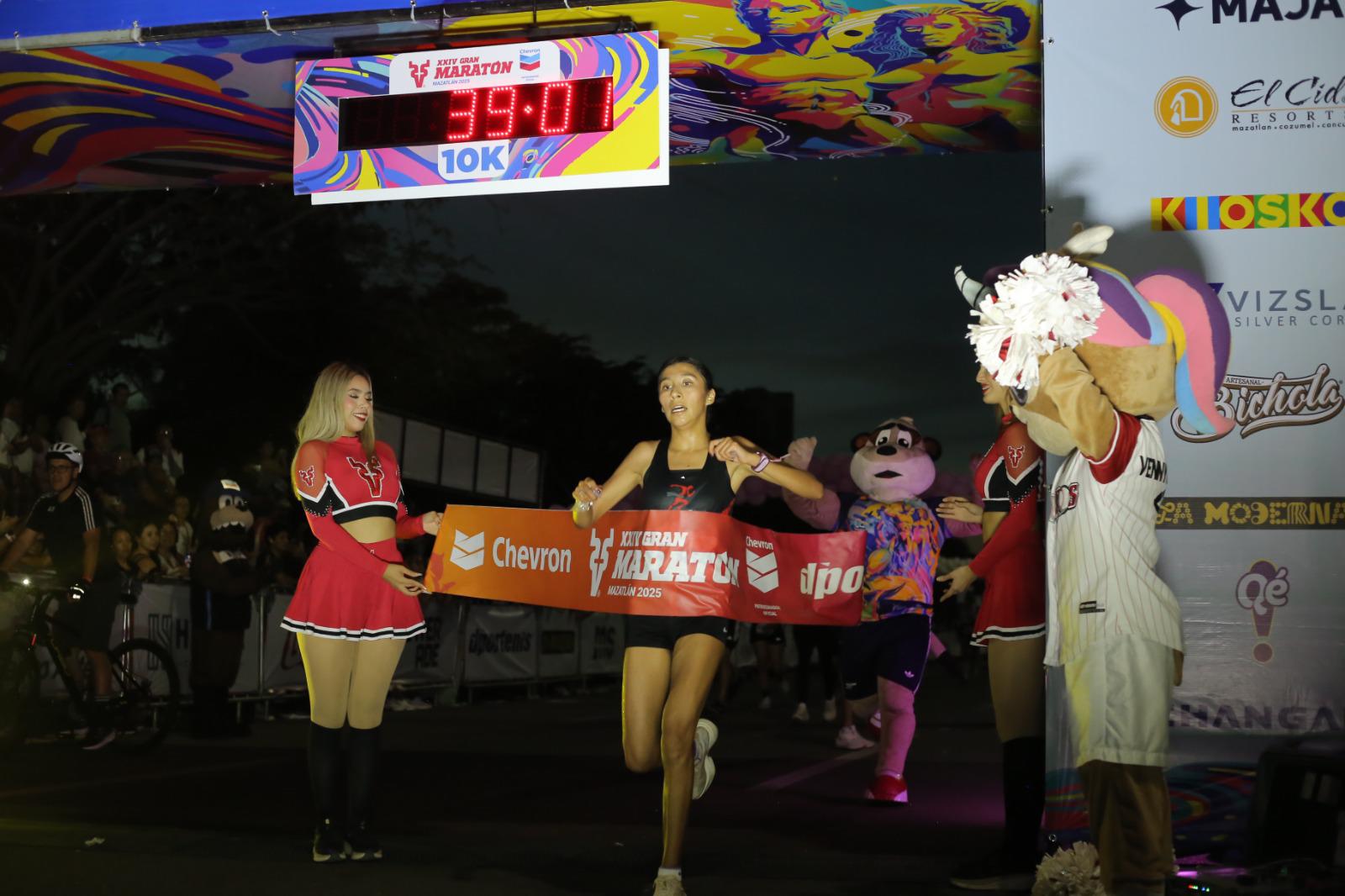 $!Bautista y Morales dominan los 10 kilómetros en Maratón Mazatlán