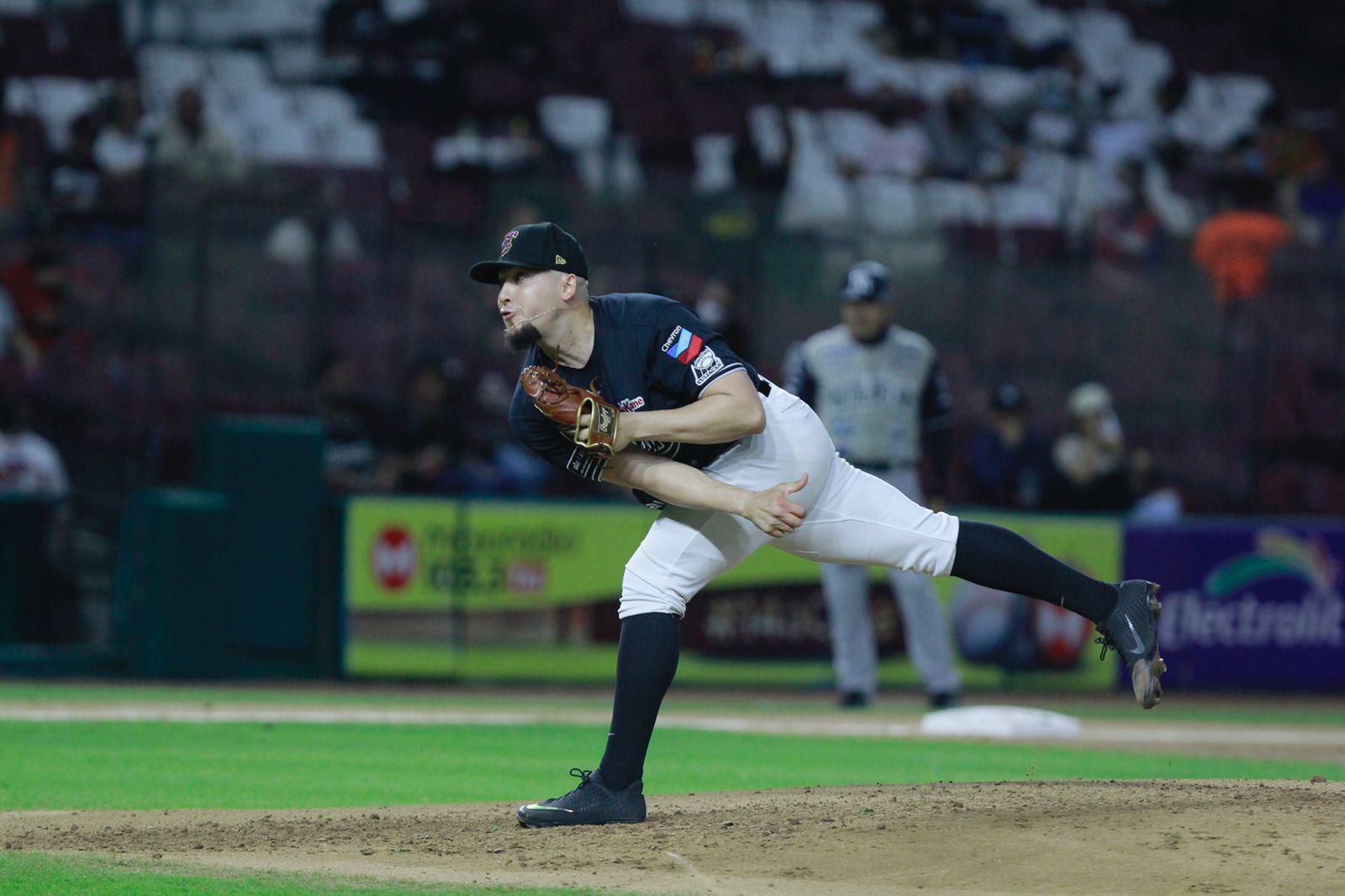 $!Los errores vuelven a condenar a Tomateros de Culiacán y cae ante Sultanes