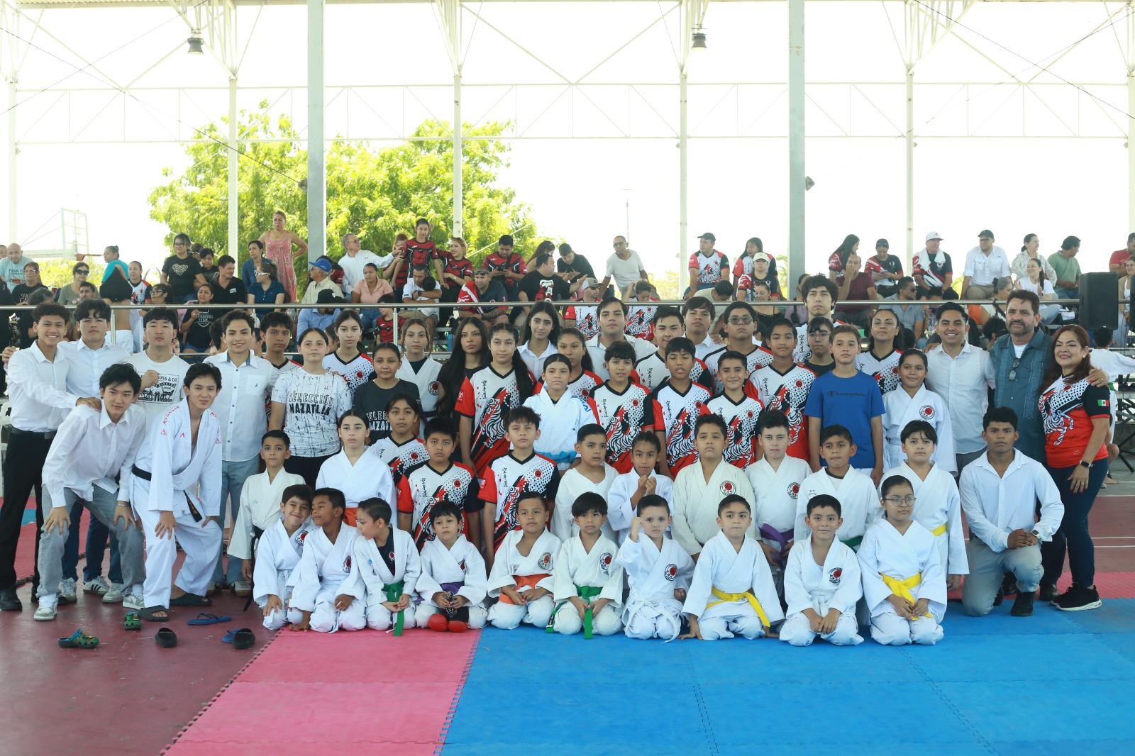 $!El equipo del Dojo Moreno Team fueron los anfitriones del evento.