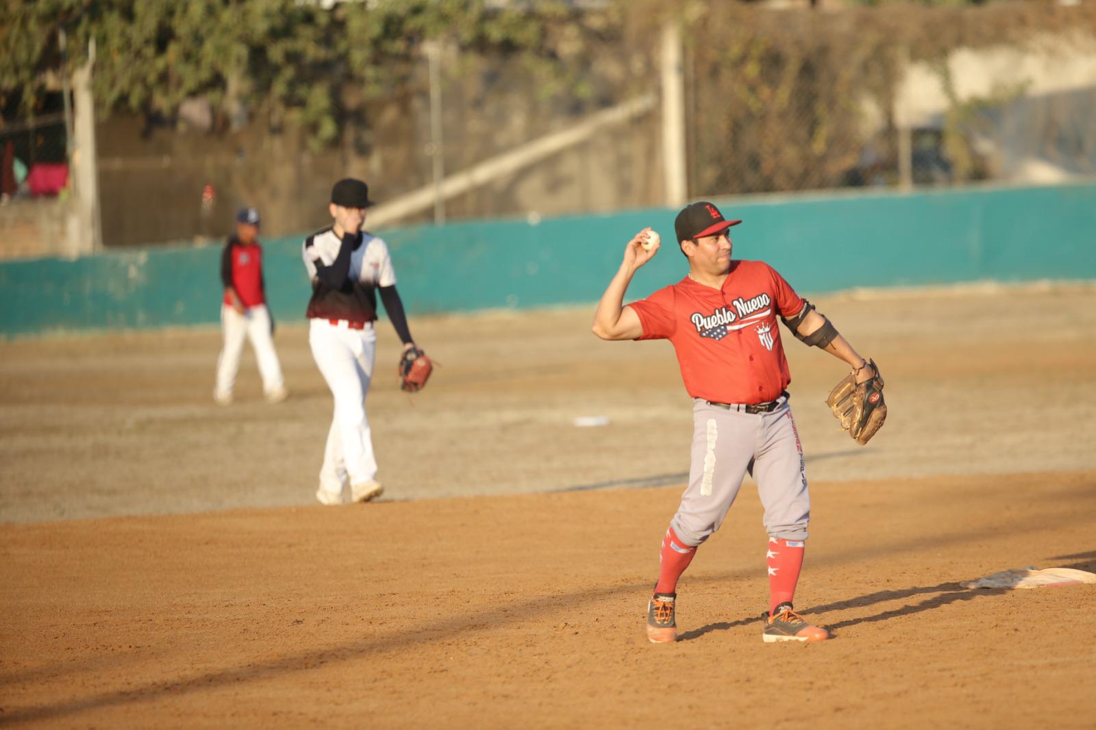 $!Lino’s dobla a Familia Kelly en Beisbol Meseros