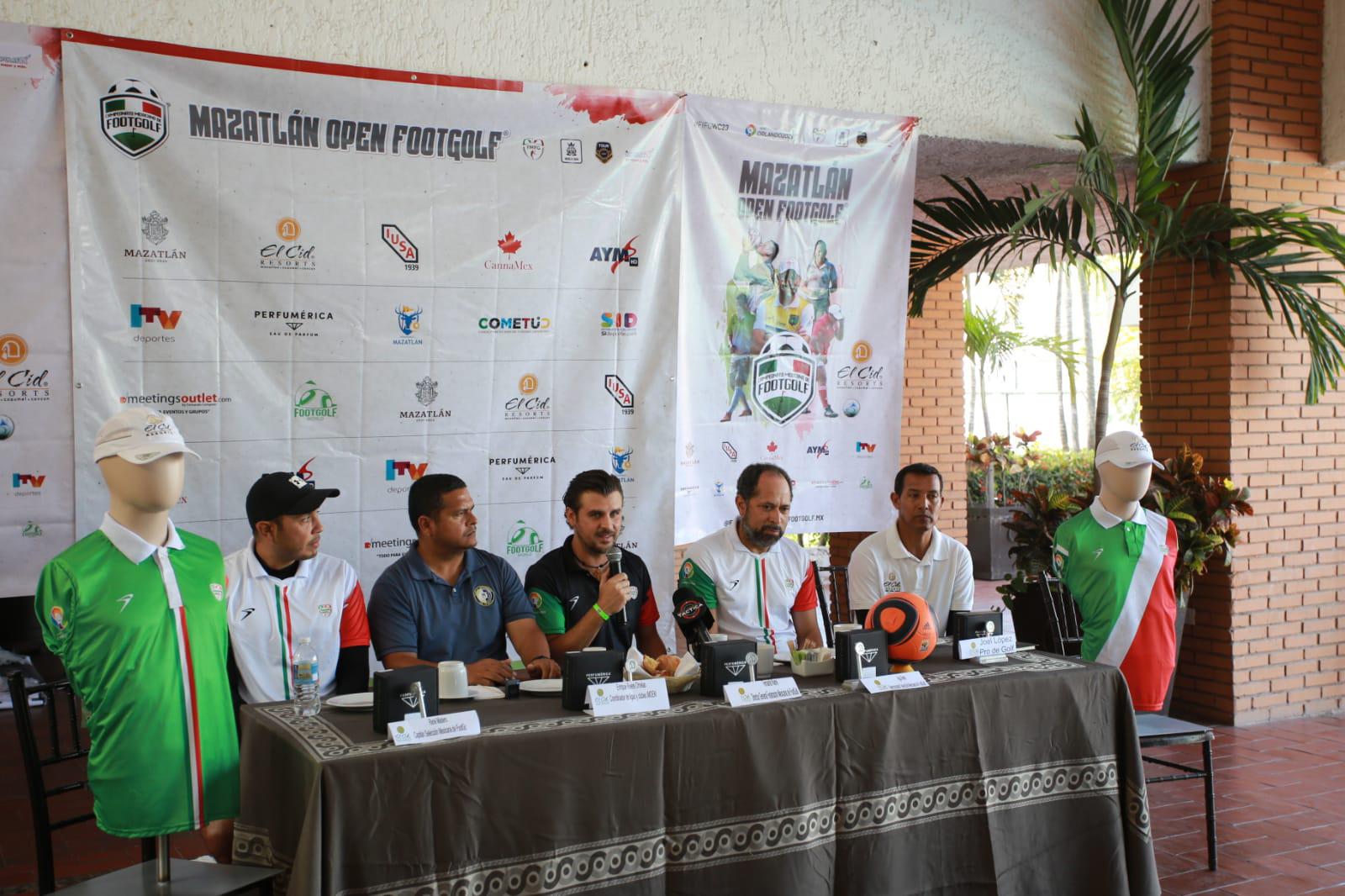 $!Destapan uniformes de México en Mazatlán Open Foot Golf 2023