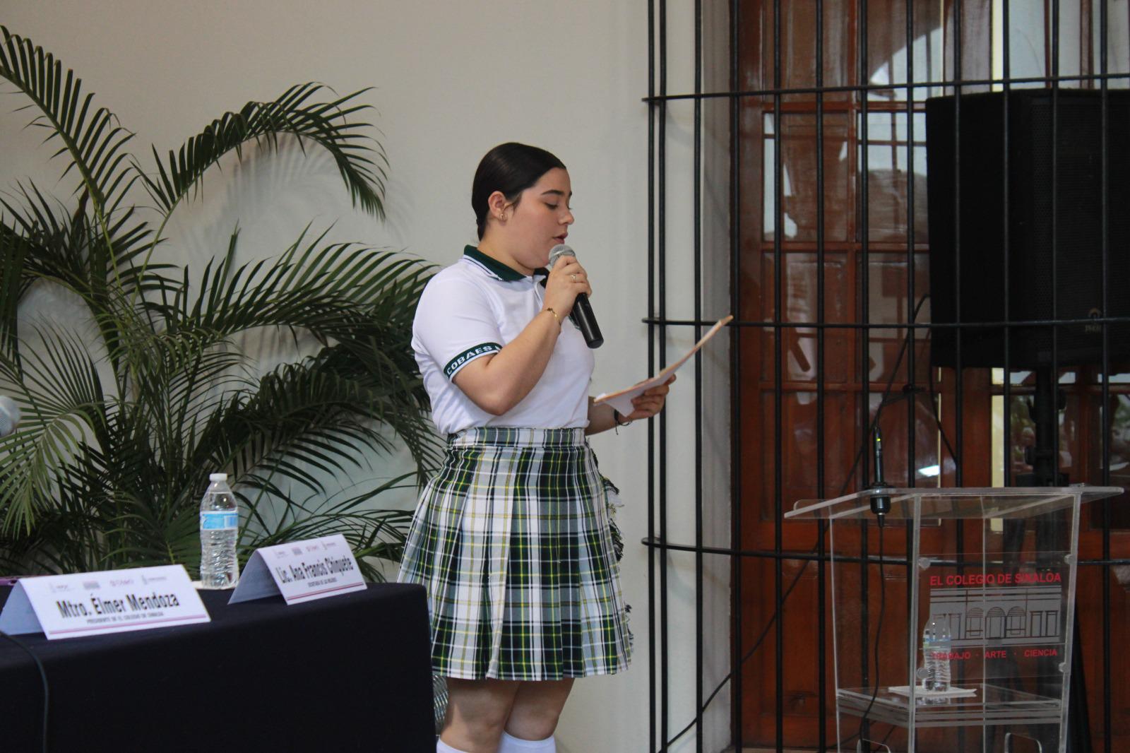 $!Joselin Nazerau Fierro, ganadora de la Categoría B, habló a nombre de las ganadoras.