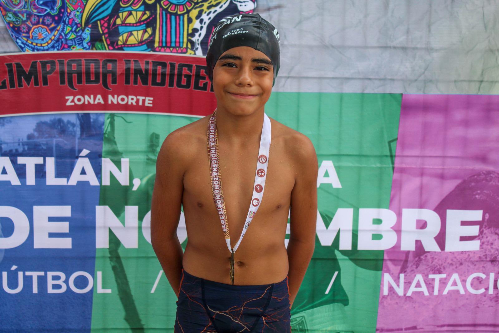 $!Tritones mazatlecos toman parte de Olimpiada Indígena Zona Norte