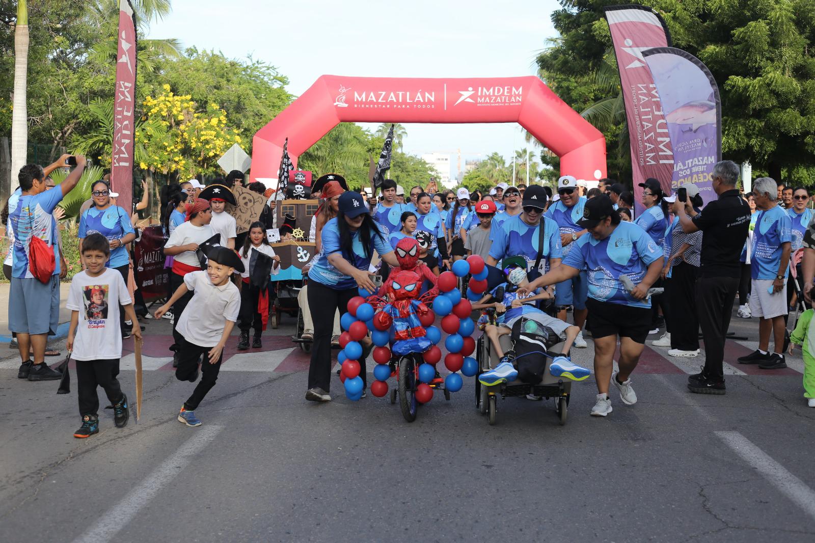 $!¡Inclusión y solidaridad! Mazatlán corre con el corazón en Carrera por la Parálisis Cerebral