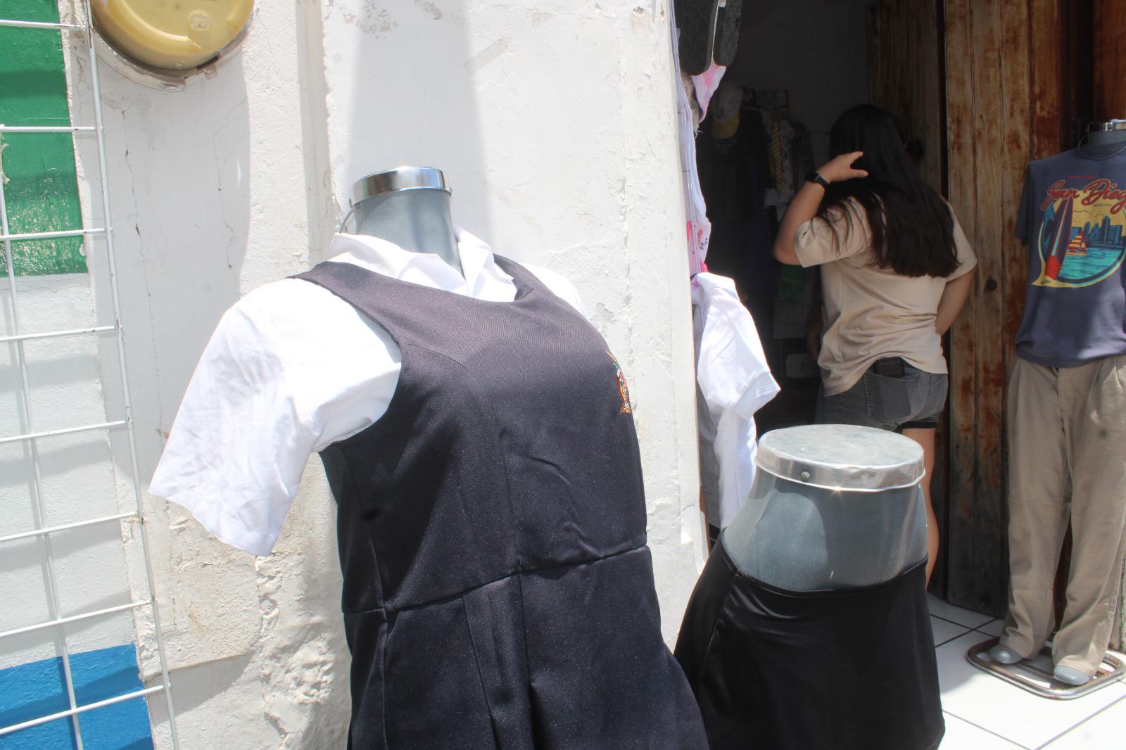 $!Canje de uniformes y útiles escolares gratuitos en Rosario tiene buen inicio