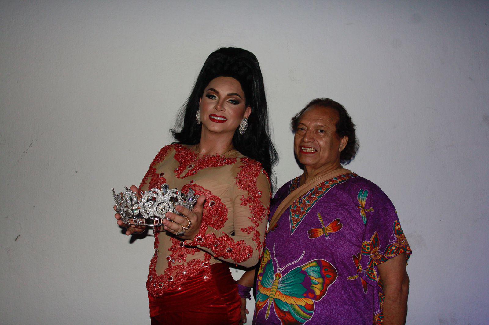 $!Coronan a Pavel Arámbula como reina de la Diversidad Sexual 2021