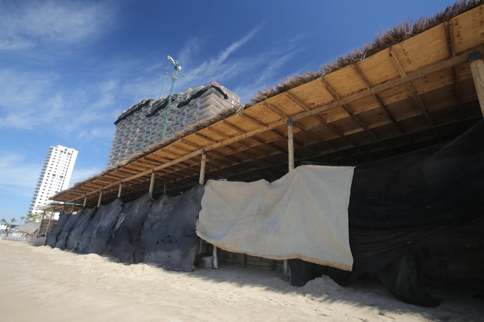 $!Expansión de palapas afecta turismo y patrimonio natural de Mazatlán: OAP