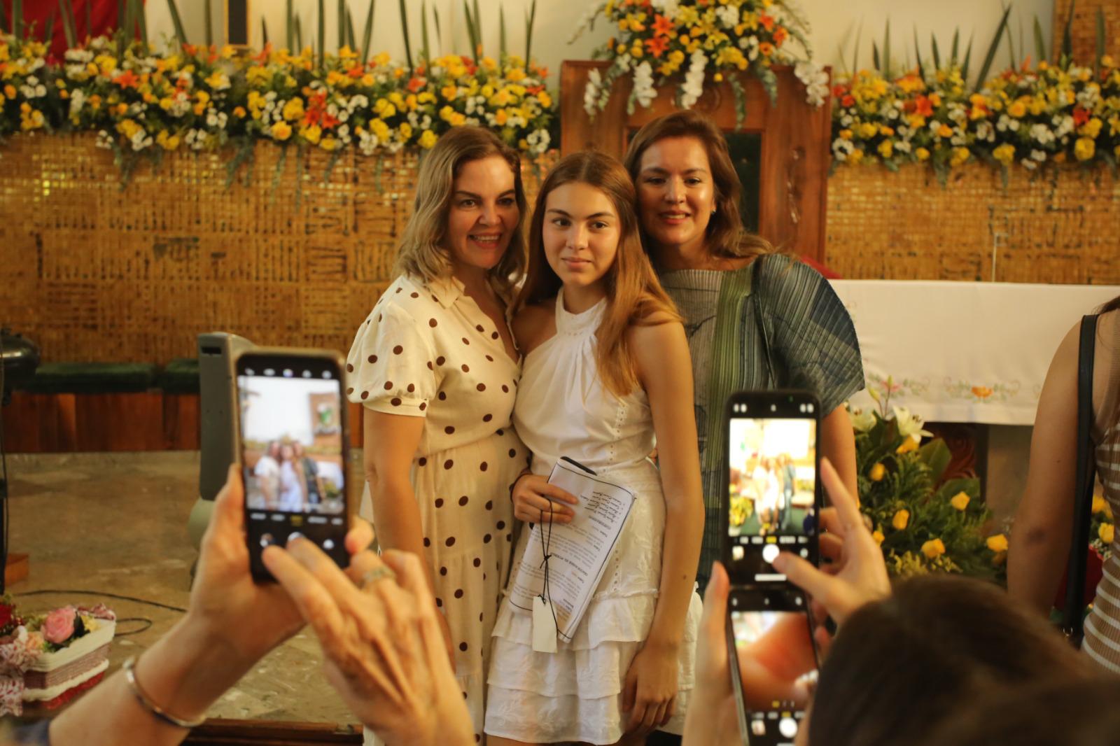 $!Lorena Mercado, Isabella Corral y Helen Velarde.